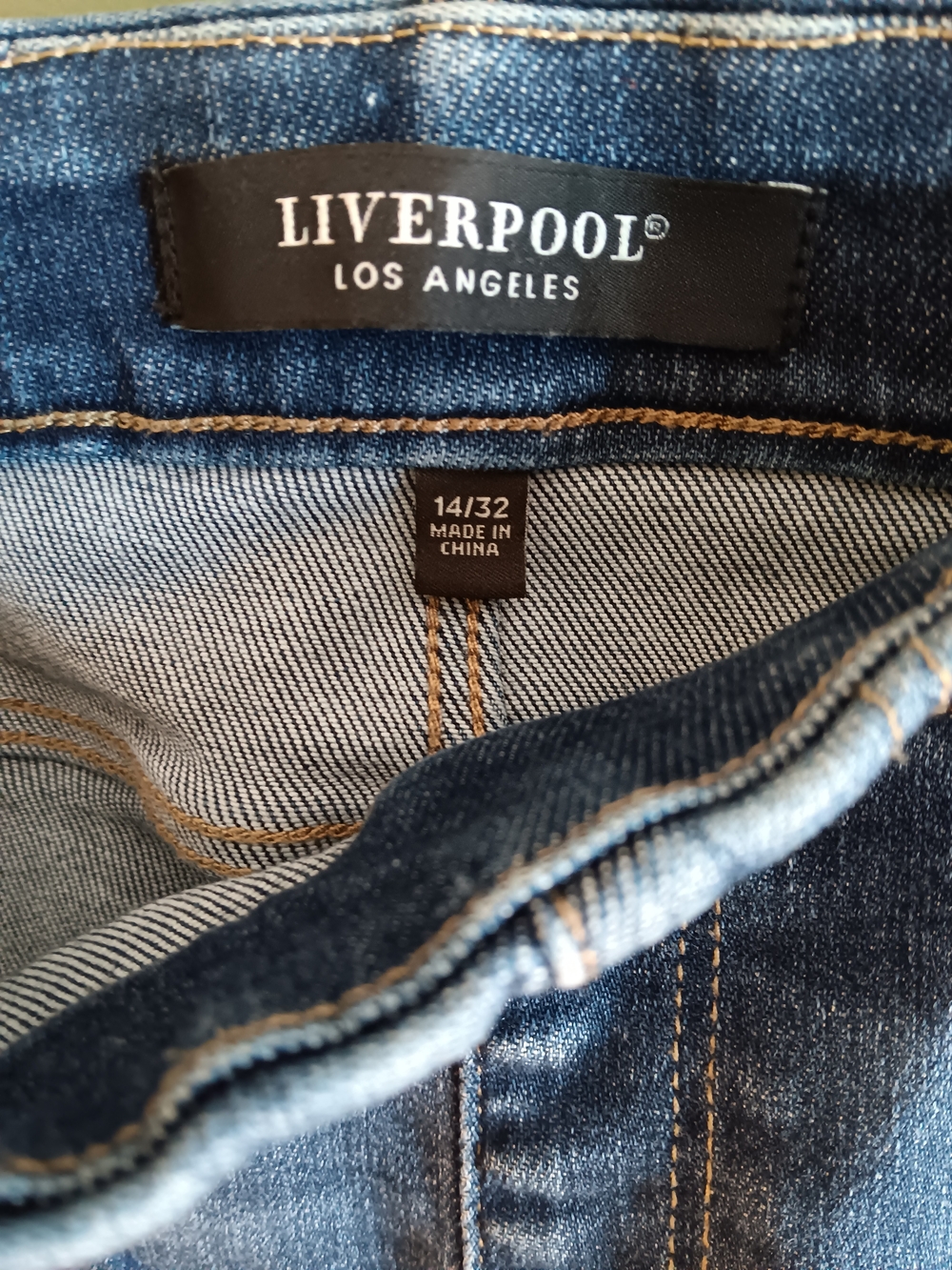 Liverpool Los Angeles Jeggings Women Size 14/32 Dark Wash Stretch  Crop Ankle - Picture 7 of 7